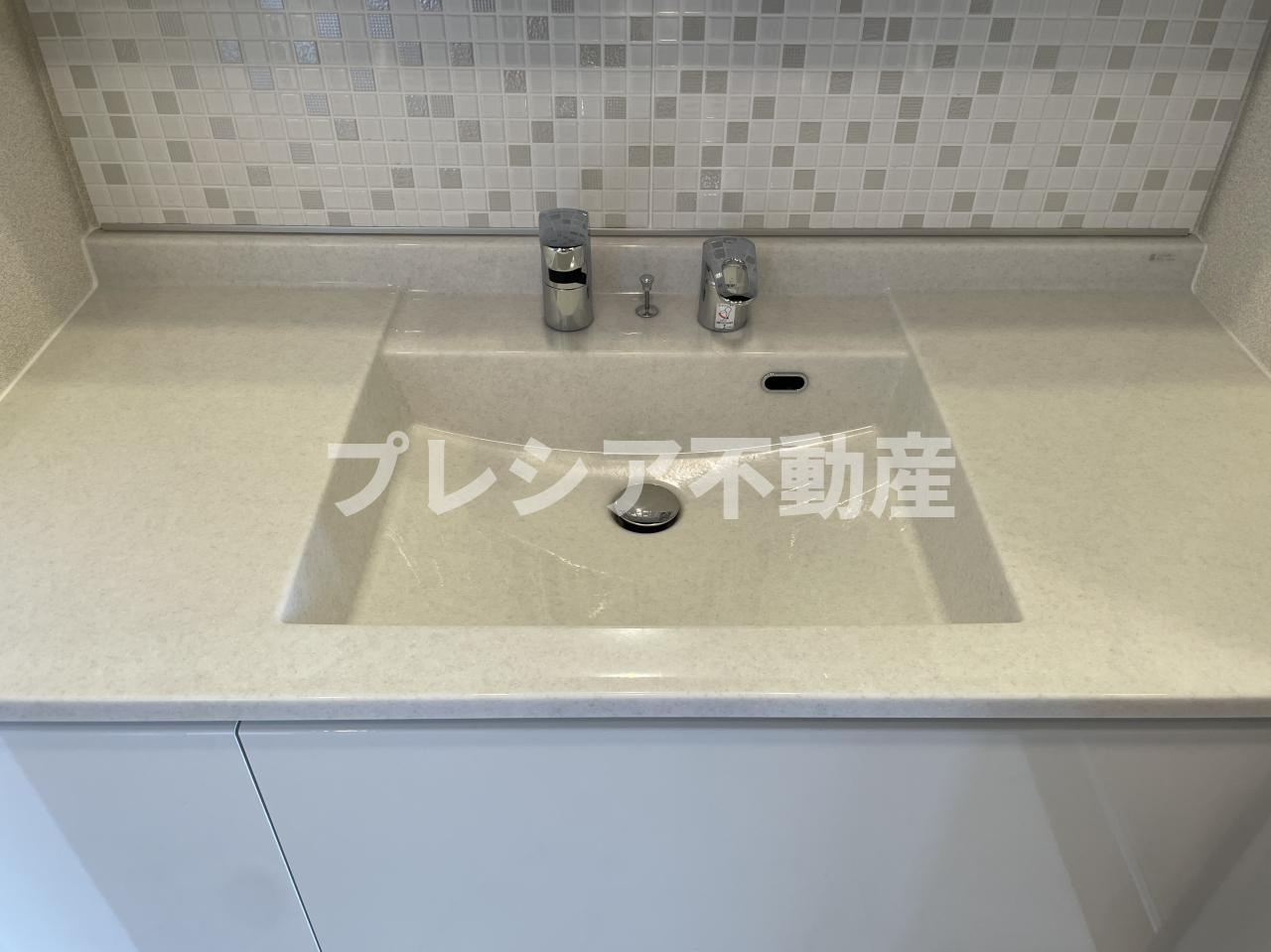 アーバンドルフ甲子園口の独立洗面台