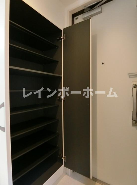 リブリ・ノトスの玄関|ゆったりとした玄関です