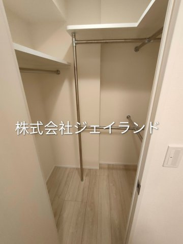 アジールコート都立大学の収納|ウォークインクローゼット