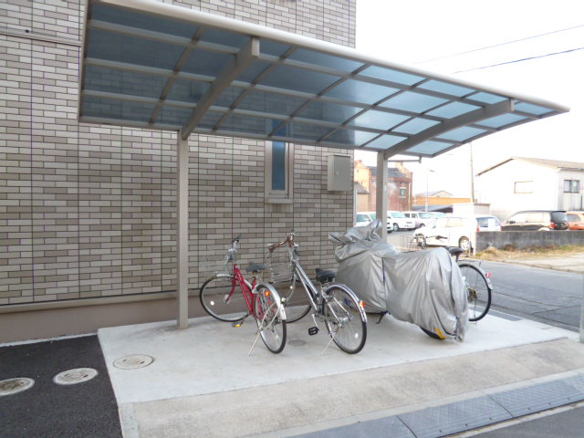 倉敷市連島中央５丁目のアパートのその他共用部分|自転車置き場