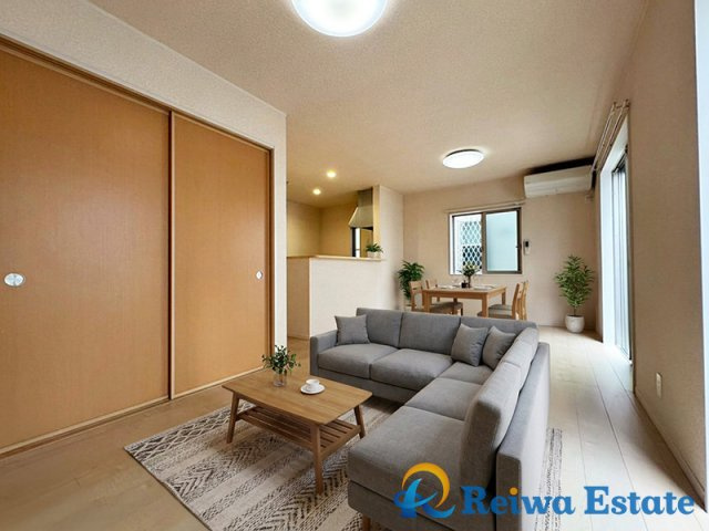 中古戸建　高座郡寒川町一之宮8丁目の居間・リビング