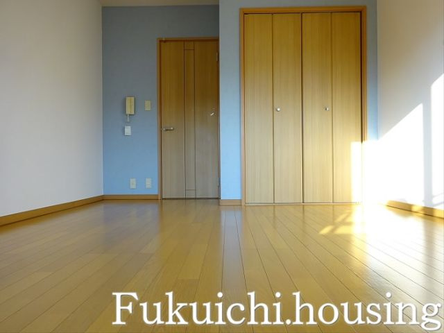 ミレニアム経堂の居間・リビング