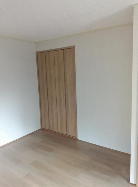 メゾン小菅ヶ谷の寝室
