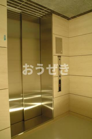 バージュアル横濱鶴見のロビー
