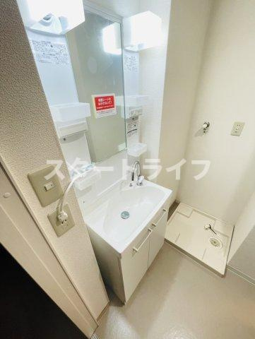 大阪市淀川区東三国６丁目の賃貸マンションの洗面所