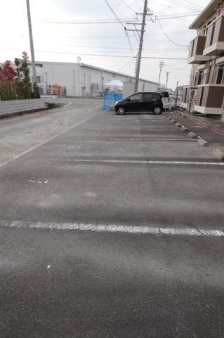 アークヴィラ【キャッシュバック対象】の駐車場|駐車スペースもあります