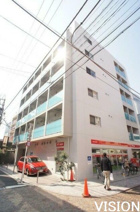 lulu kalamaの画像