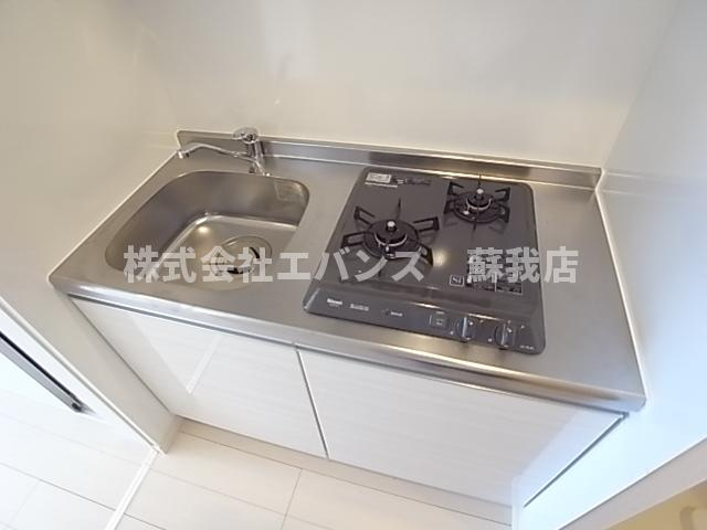 【キッチン】 | リブリ・Ever greenII（エバーグリーンツー） | コンパクトなキッチンで掃除もラクラク