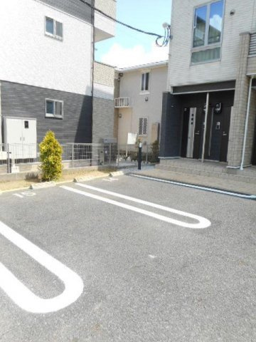 オルム・アルページュの玄関