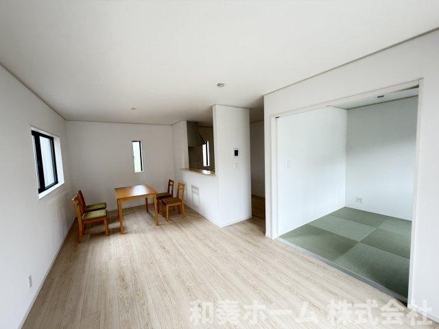 クレイドルガーデン徳島市中吉野町第1の居間・リビング