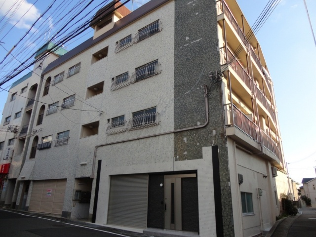 シャトー五色山の外観
