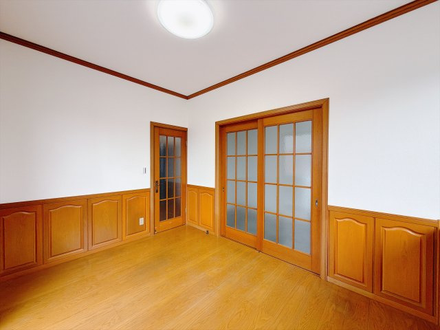 【中古戸建】本庄市栄3丁目　の洋室|■洋室｜賃貸と違って、テレビや音楽の音を気にしなくて良いことが嬉しいですね(*＾＾*)
