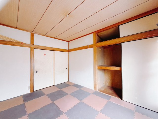 【中古戸建】館林市高根町の和室|■和室｜和室でしか味わえない和のやすらぎを感じてください♪休日はお子様とお昼寝するのにも最適です！