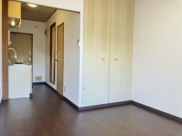 ボワリシュ戸吹の内装