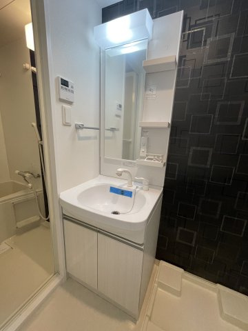 Ｍ－ＲＥＳＩＤＥＮＣＥ新大阪Ｇａｒｄｅｎの洗面所