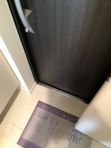 Ｍ－ＲＥＳＩＤＥＮＣＥ新大阪Ｇａｒｄｅｎの玄関