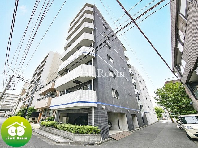 ベルグレードR385の外観