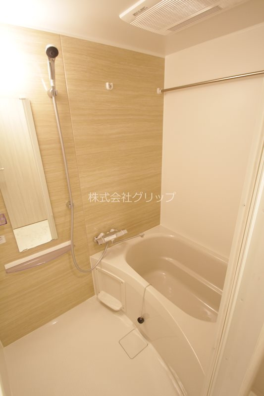 エステムコート横濱反町の浴室