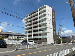 ムーンリバー久留米駅南の外観