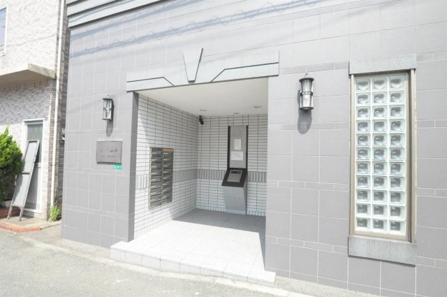 ミーナ清水のエントランス