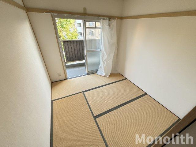 鶴山台9号棟の和室