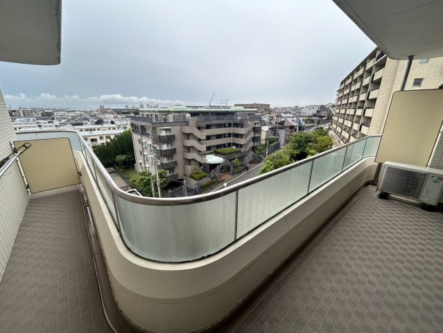 ビクトリアコート夙川のバルコニー