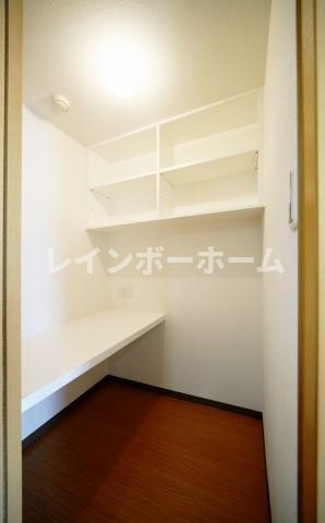 ルネス　カトレアコートの収納