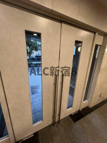 パークウェル曙橋のエントランス