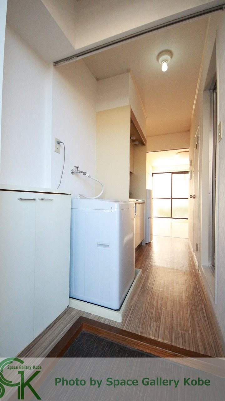 キャンパス本多聞の玄関|※お部屋により仕様が異なる場合があります。
