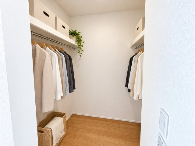 リナージュ泉佐野市南中安松の収納