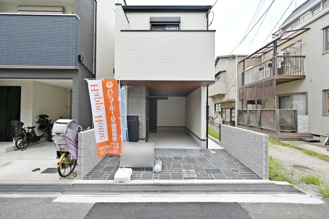 西宮市今津久寿川町新築一戸建て│4LDK+駐車1台可の外観|阪神「久寿川」駅徒歩10分の立地です。専有面積35.11坪のゆとりある4LDK、耐震等級2、断熱等級4取得の安心住宅です。皆様からのご連絡を心よりお待ちしております。