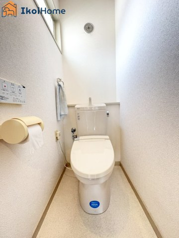 神戸市西区竹の台5丁目　中古戸建のトイレ|●年中無休：当日予約可●トイレが2か所あるので夜中も楽ちん。朝方のトイレ渋滞もなくなります。