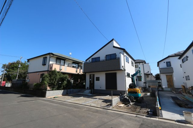 【Livele Garden.S】国分寺北町第三の外観|南側は空地になっており開放感もあり明るい陽射しが差し込みます。