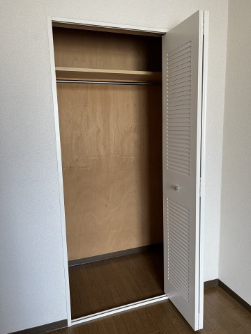 ヴェルジュ三家向の収納