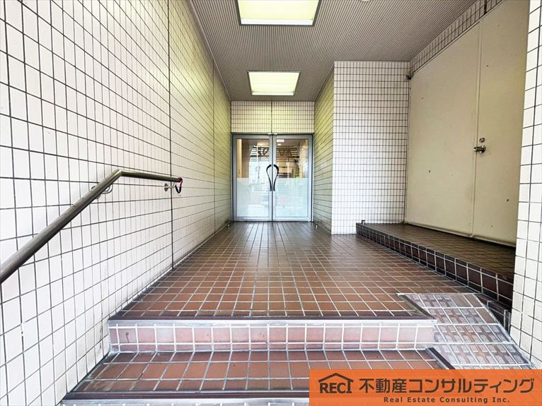 カサセルバの玄関