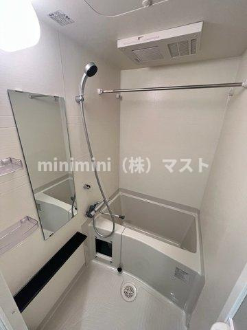 プレサンス大国町ブライスの浴室