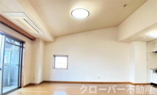 カーサ大和 錦町の居間・リビング|居室・リビング