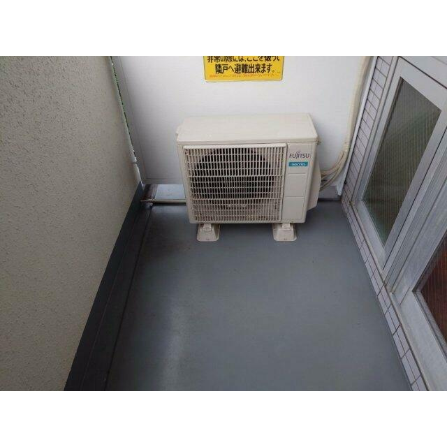 杉並区和田３丁目の賃貸マンションのバルコニー
