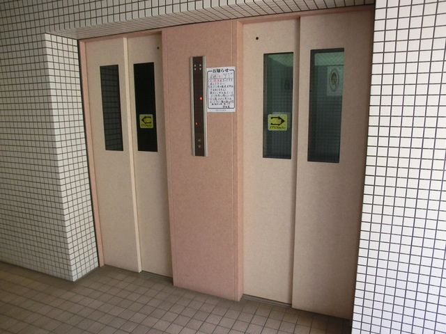 スカイフォーラム小岩のその他共用部分|エレベータ二基付き。