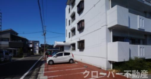 コーポニューデリの駐車場|駐車場