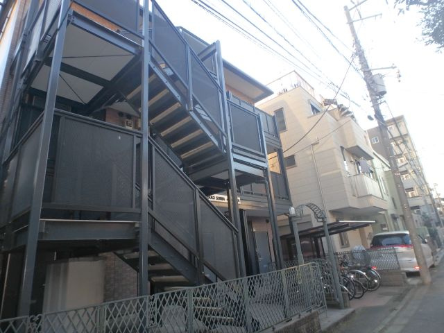 コスギソニアの外観