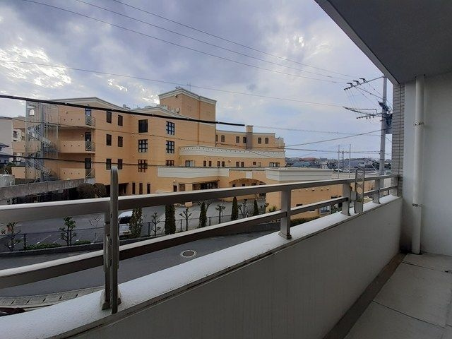クレア城南のバルコニー