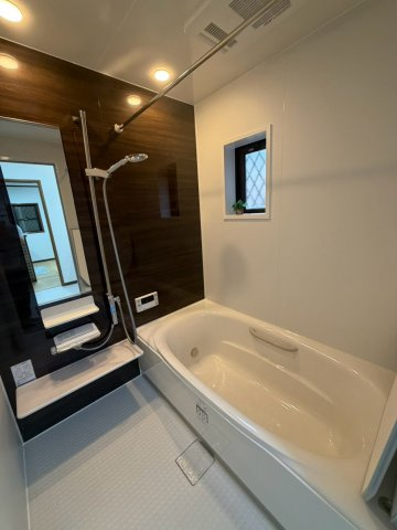 藤井寺小山8丁目　中古戸建ての浴室|ゆったりとリラックスできるバスルーム♪