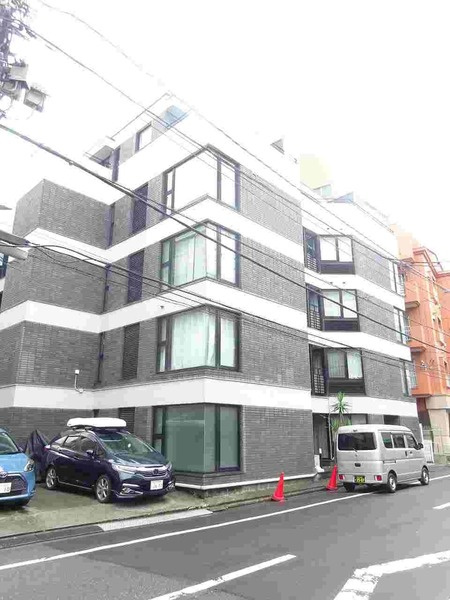 ビューパレー新宿新都心の外観|外観もきれいです