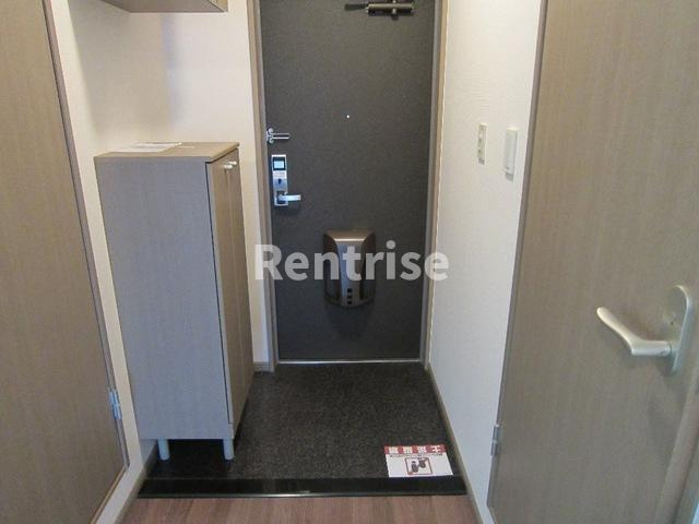 稲沢市高御堂２丁目の賃貸マンションの玄関