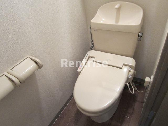 稲沢市高御堂２丁目の賃貸マンションのトイレ