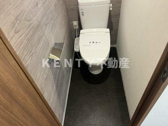 【トイレ】 | ＳＹＦＯＲＭＥ田園調布南Ａｓｙｌ　Ｃｏｕｒｔ | 落ち着いた色調のトイレです