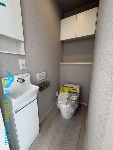三浦郡葉山町　新築戸建　全1棟のトイレ|シンプルで使いやすいトイレです