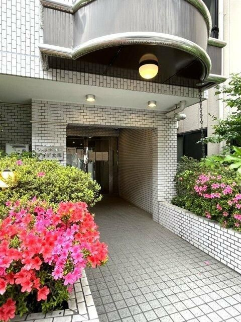 サカエダイホープラザ大塚のエントランス