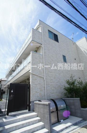 市川市市川南４丁目の賃貸マンションの外観